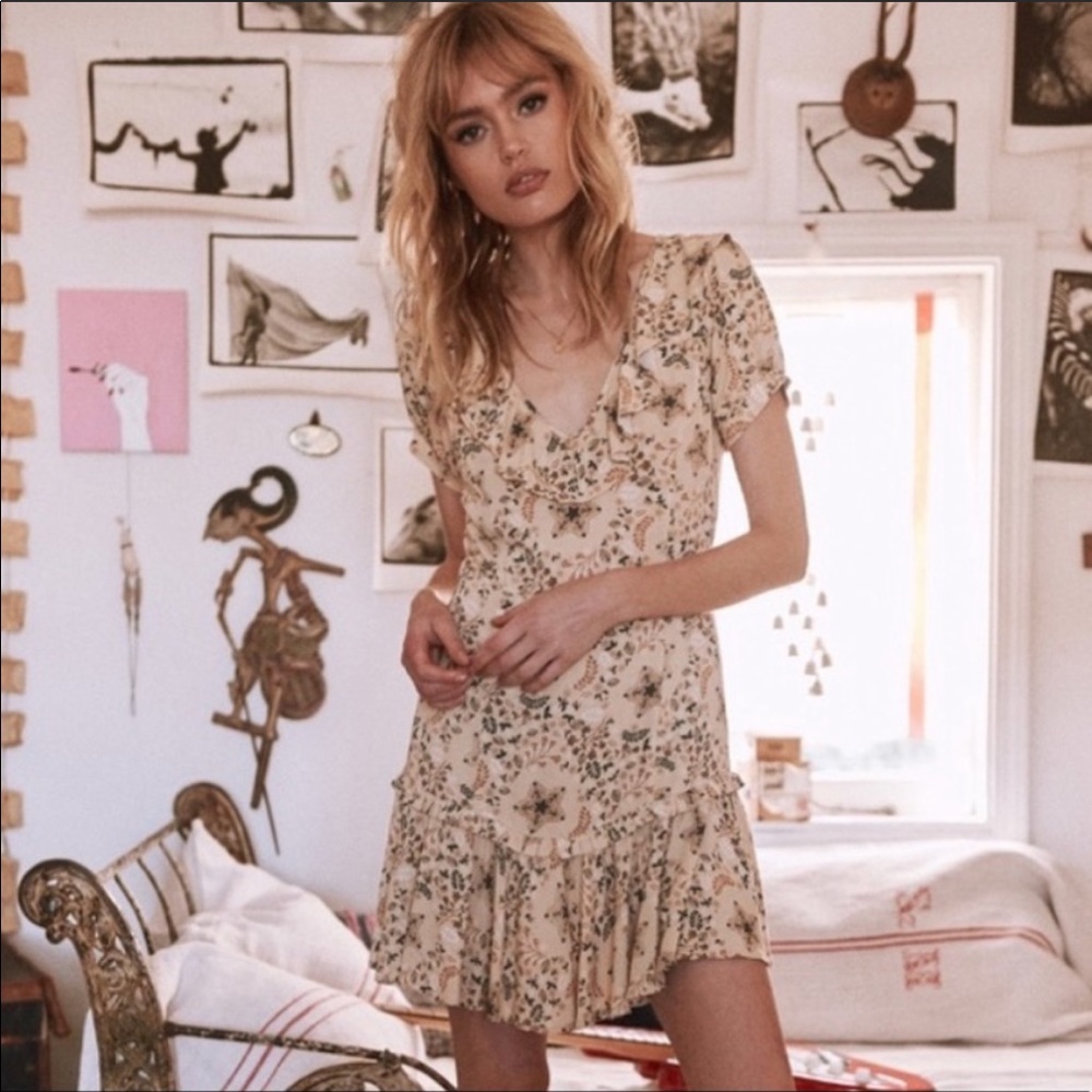 Spell dress with lace up back